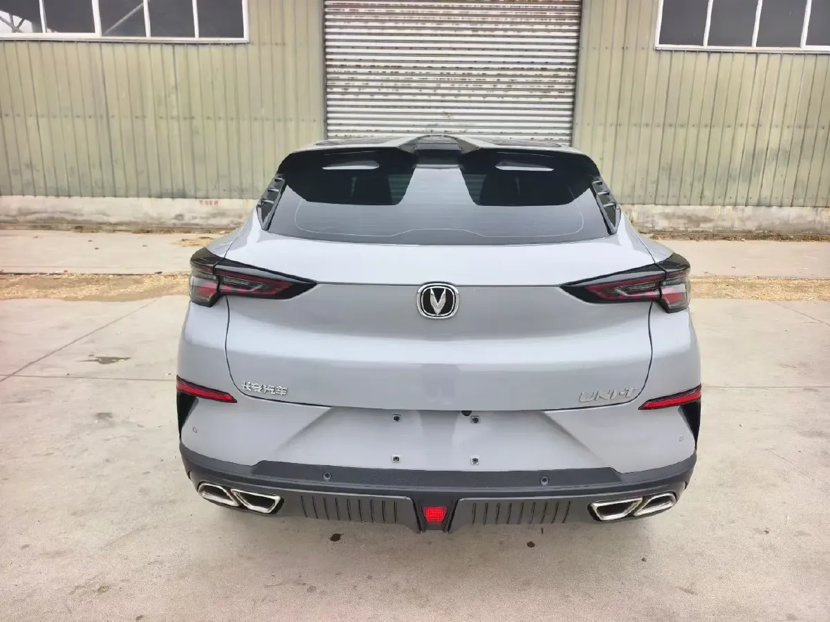 2022 ChangAn UNI-T 1.5T 188HP L4 7DCT,autocango,china used car exporter,china ev exporter,chinese used car exporter,chinese used ev exporter