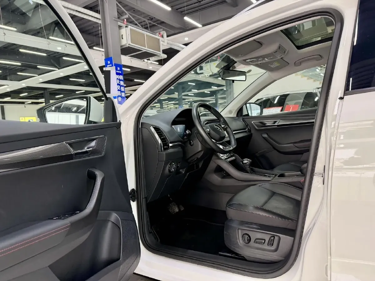 2022 Skoda Karoq 1.4T 150HP L4 7DCT,autocango,china used car exporter,china ev exporter,chinese used car exporter,chinese used ev exporter