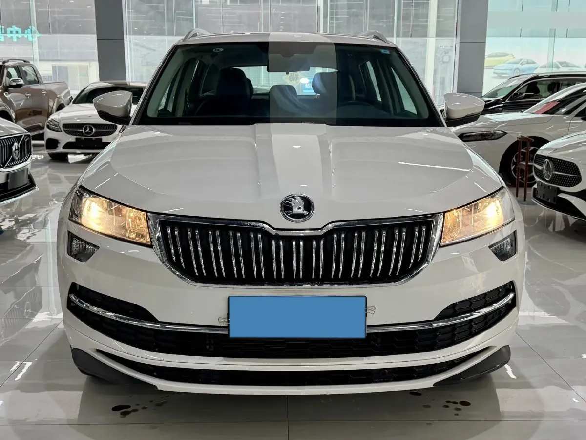 2022 Skoda Karoq 1.4T 150HP L4 7DCT,autocango,china used car exporter,china ev exporter,chinese used car exporter,chinese used ev exporter