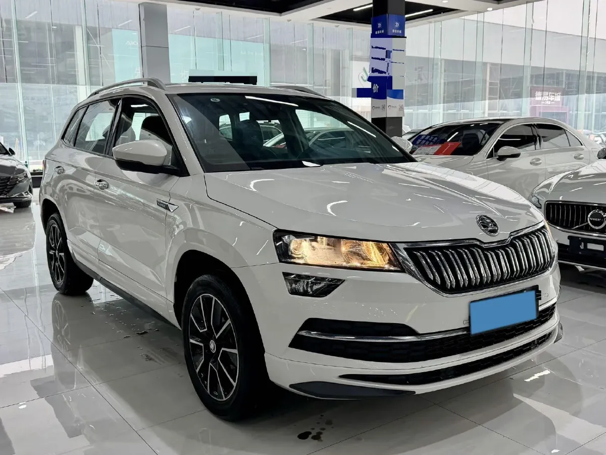 2022 Skoda Karoq 1.4T 150HP L4 7DCT,autocango,china used car exporter,china ev exporter,chinese used car exporter,chinese used ev exporter
