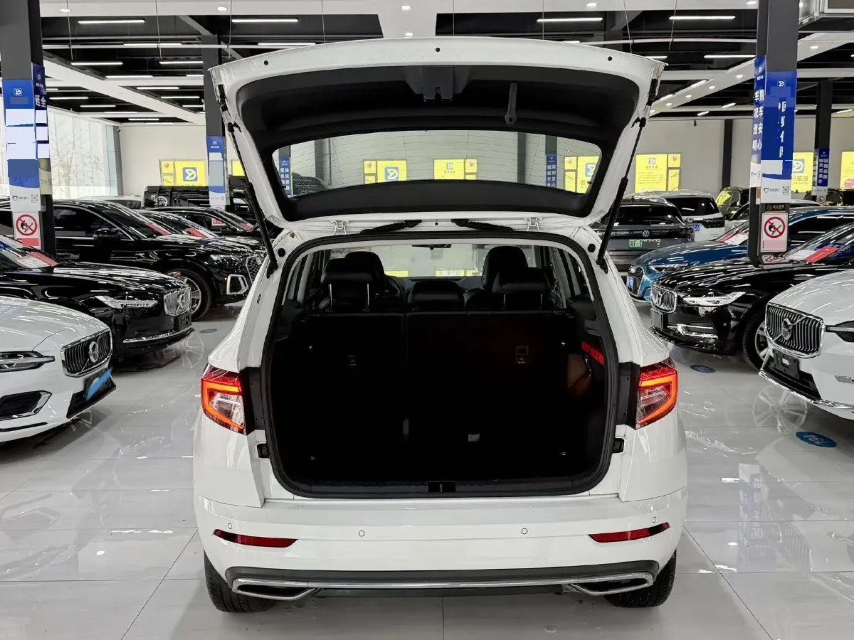 2022 Skoda Karoq 1.4T 150HP L4 7DCT,autocango,china used car exporter,china ev exporter,chinese used car exporter,chinese used ev exporter