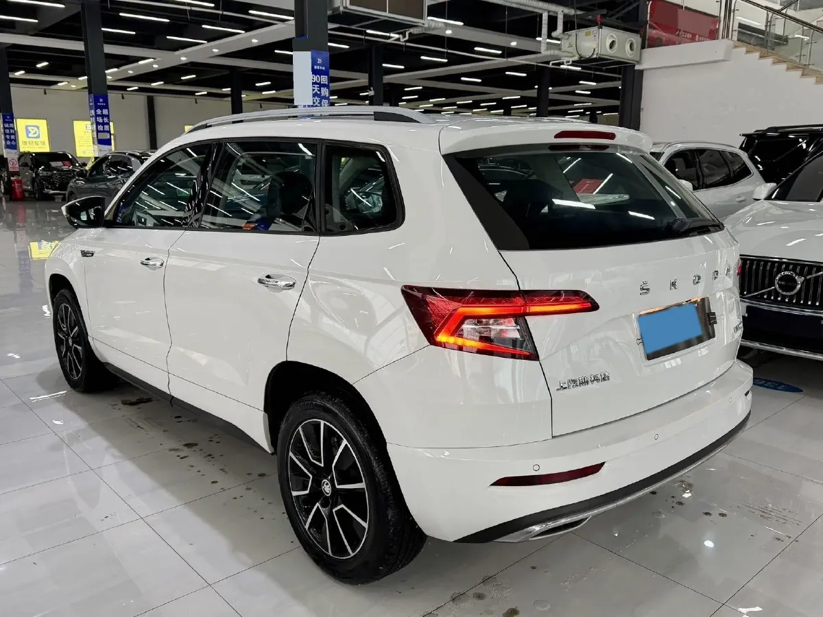 2022 Skoda Karoq 1.4T 150HP L4 7DCT,autocango,china used car exporter,china ev exporter,chinese used car exporter,chinese used ev exporter