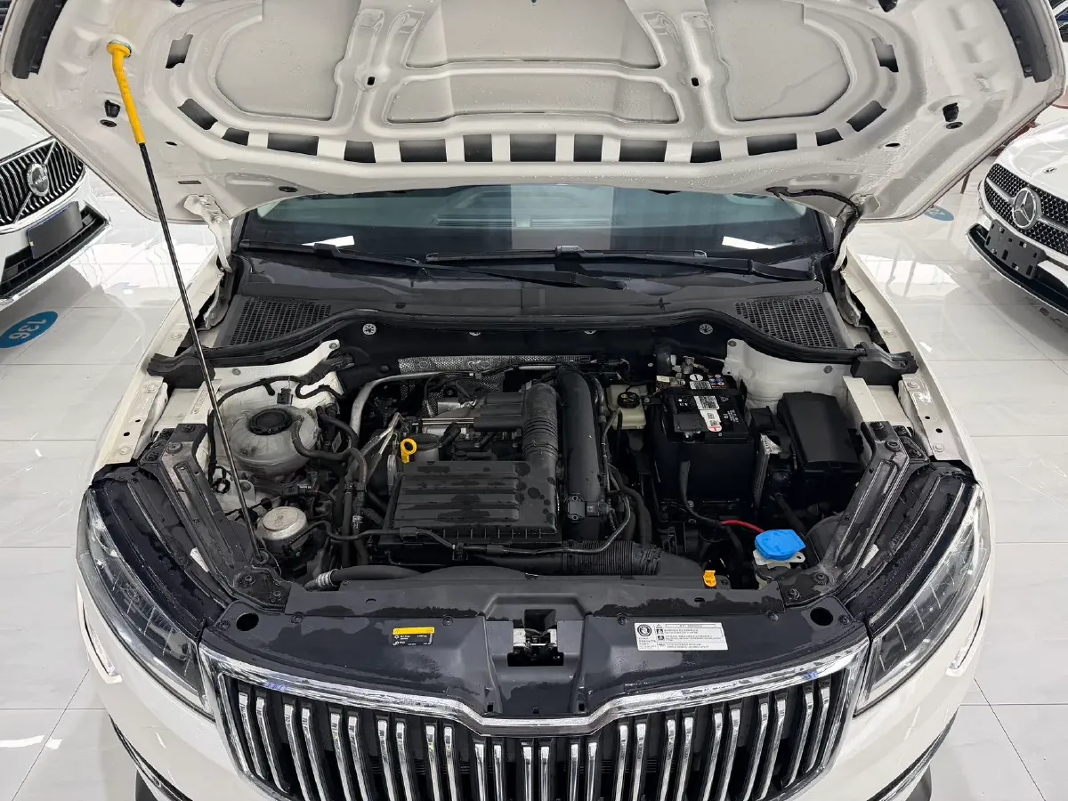 2022 Skoda Karoq 1.4T 150HP L4 7DCT,autocango,china used car exporter,china ev exporter,chinese used car exporter,chinese used ev exporter