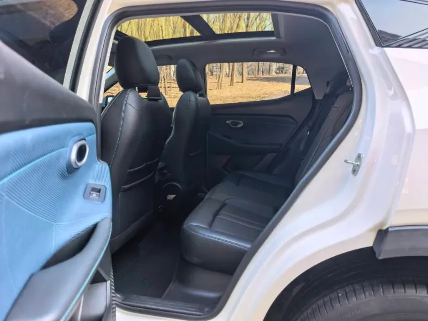 2023 GAC Trumpchi GS3 1.5T 177HP L4 7DCT,autocango,china used car exporter,china ev exporter,chinese used car exporter,chinese used ev exporter