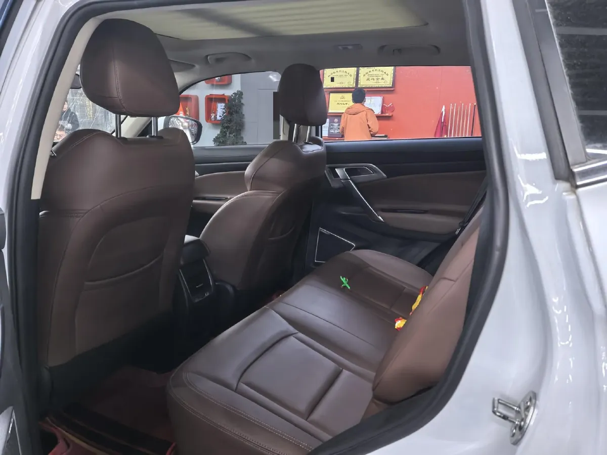 2021 Geely Azkarra 1.8T 184HP L4 7DCT,autocango,china used car exporter,china ev exporter,chinese used car exporter,chinese used ev exporter