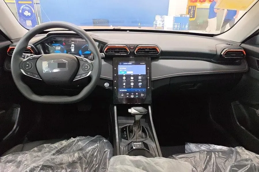 2024 DongFeng Aeolus YiXuan 1.5L 125HP L4 6DCT,autocango,china used car exporter,china ev exporter,chinese used car exporter,chinese used ev exporter