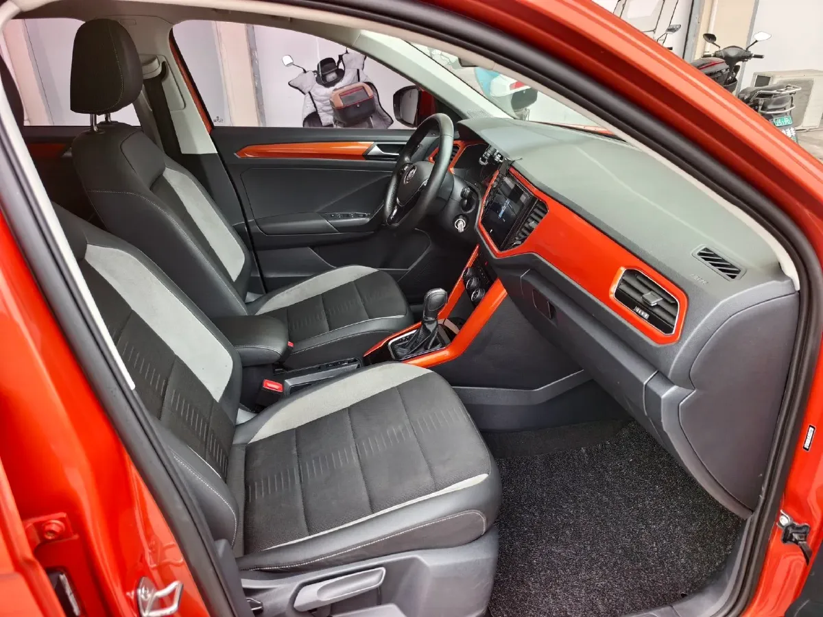 2018 Mitsubishi Eclipse Cross 1.5T 170HP L4 CVT,autocango,china used car exporter,china ev exporter,chinese used car exporter,chinese used ev exporter