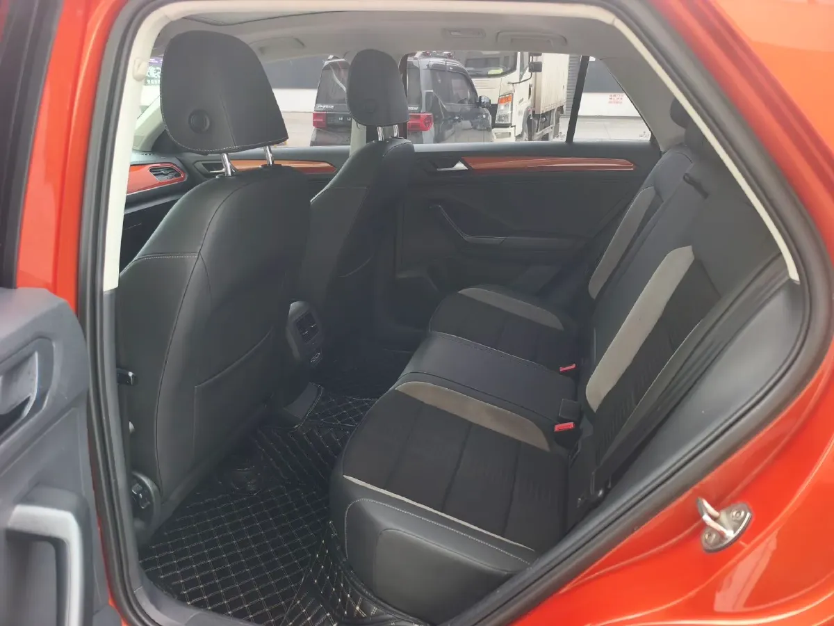 2018 Mitsubishi Eclipse Cross 1.5T 170HP L4 CVT,autocango,china used car exporter,china ev exporter,chinese used car exporter,chinese used ev exporter