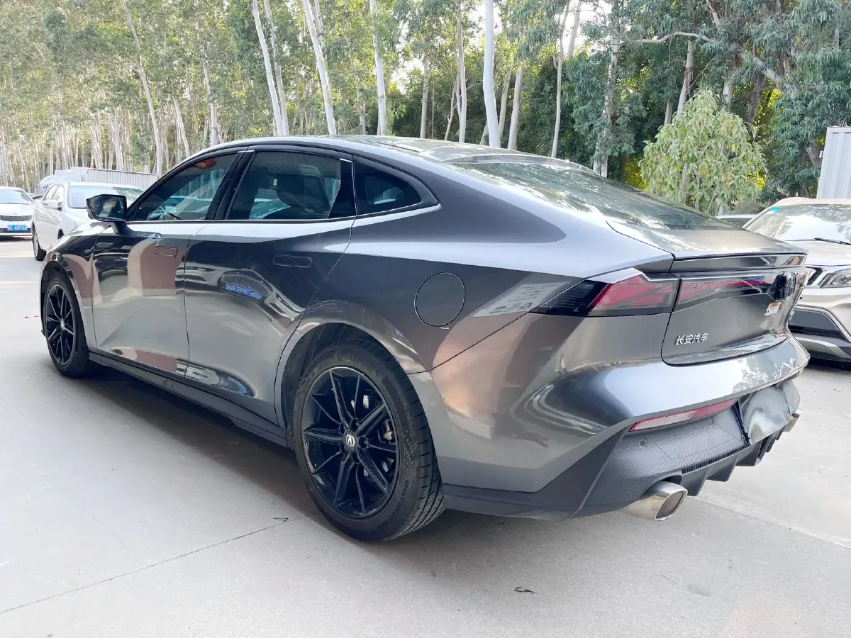 2022 ChangAn UNI-V 1.5T 188HP L4 7DCT,autocango,china used car exporter,china ev exporter,chinese used car exporter,chinese used ev exporter