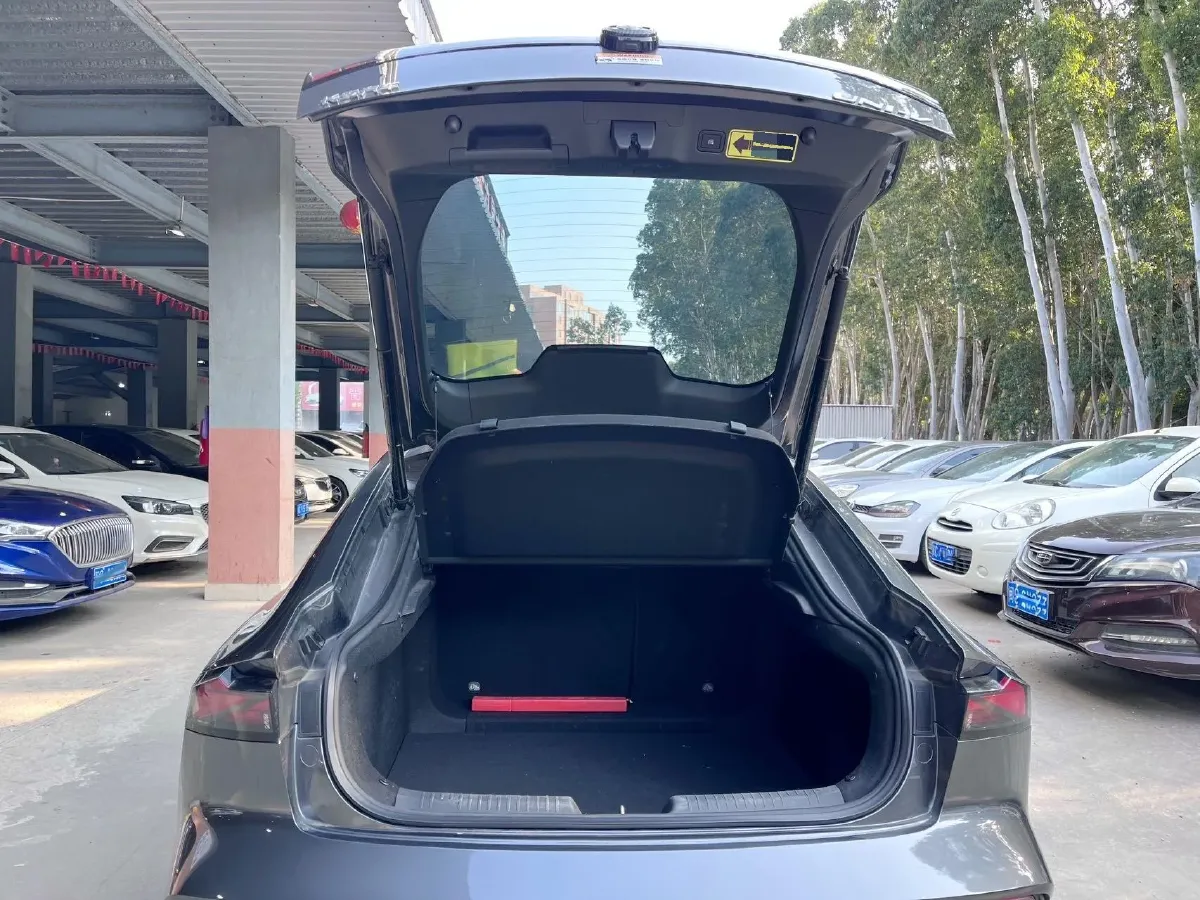 2022 ChangAn UNI-V 1.5T 188HP L4 7DCT,autocango,china used car exporter,china ev exporter,chinese used car exporter,chinese used ev exporter