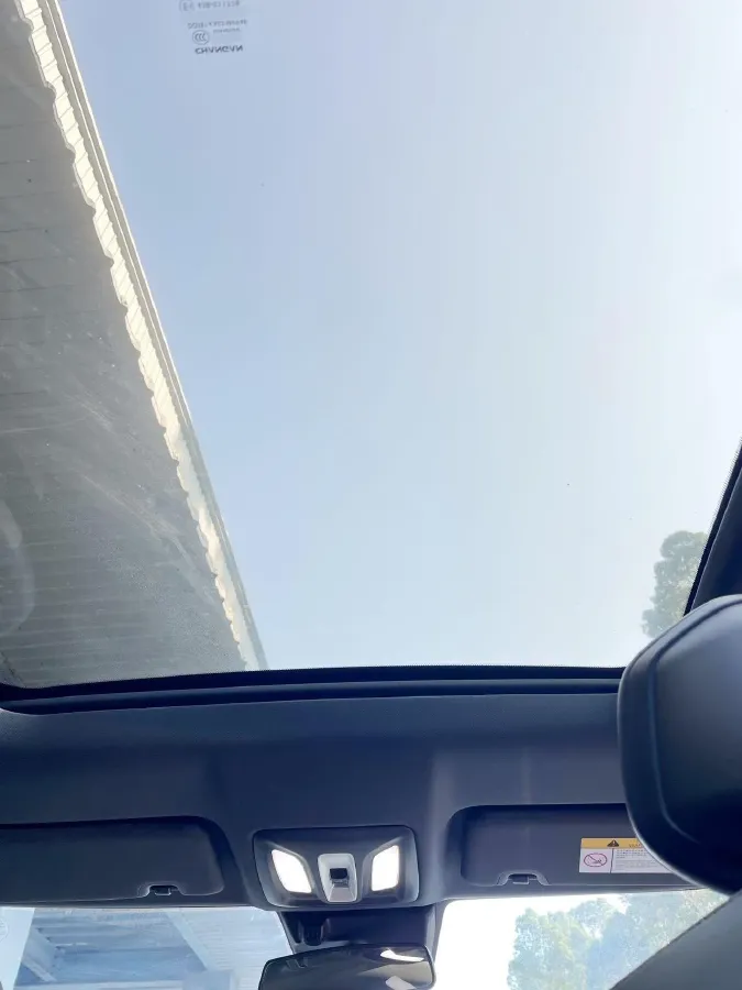 2022 ChangAn UNI-V 1.5T 188HP L4 7DCT,autocango,china used car exporter,china ev exporter,chinese used car exporter,chinese used ev exporter