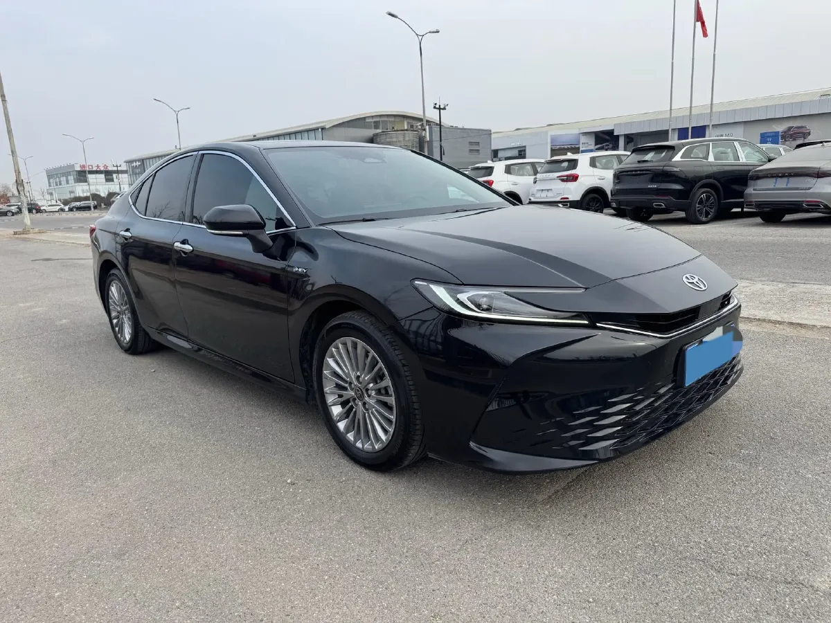 2024 Toyota Camry 2.0L 152HP L4 E-CVT Hybrid,autocango,china used car exporter,china ev exporter,chinese used car exporter,chinese used ev exporter
