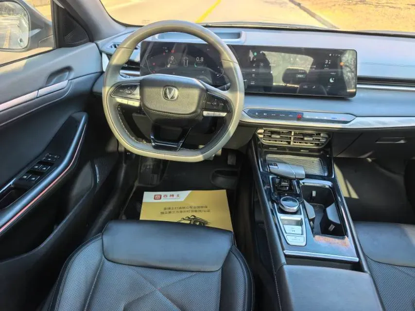 2023 ChangAn Raeton Plus 1.5T 188HP L4 7DCT,autocango,china used car exporter,china ev exporter,chinese used car exporter,chinese used ev exporter