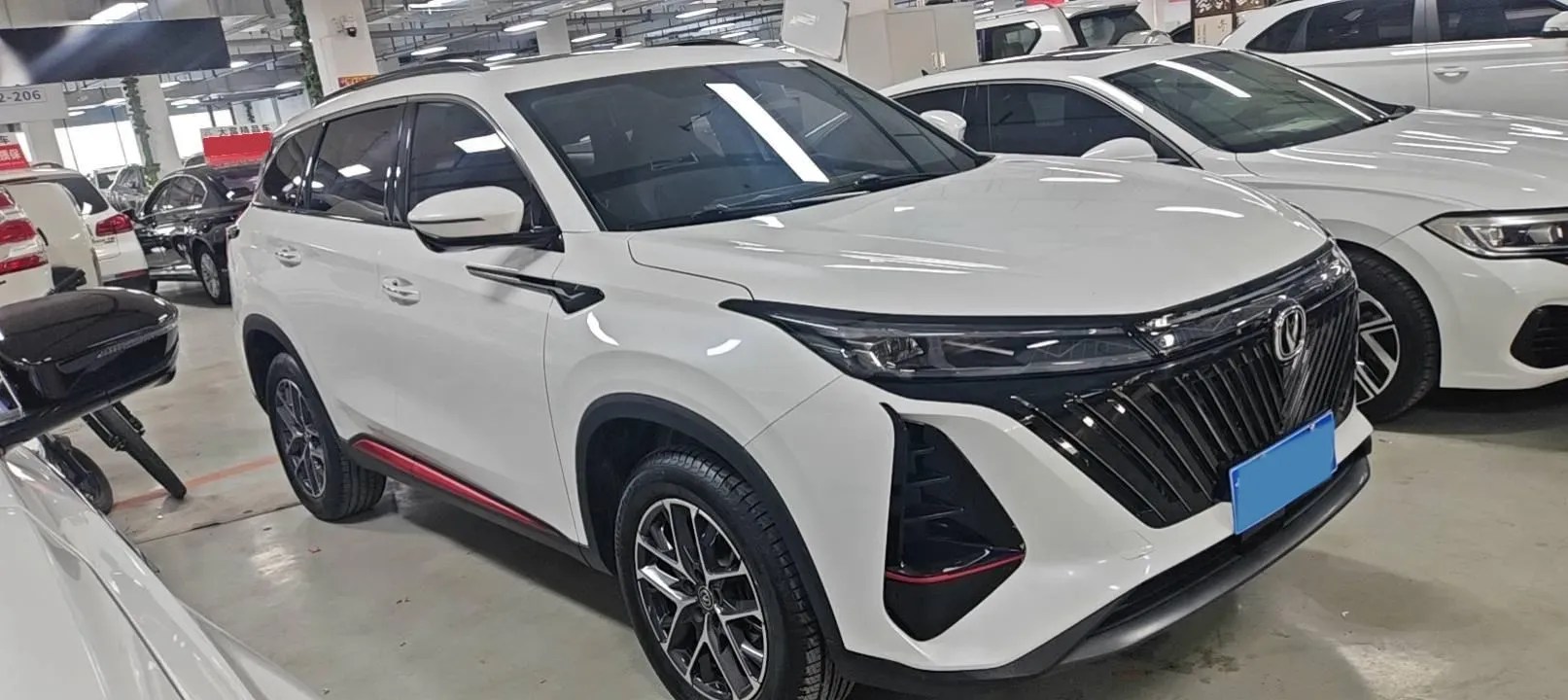 2022 ChangAn CS75 Plus 1.5T 188HP L4 8AT,autocango,china used car exporter,china ev exporter,chinese used car exporter,chinese used ev exporter