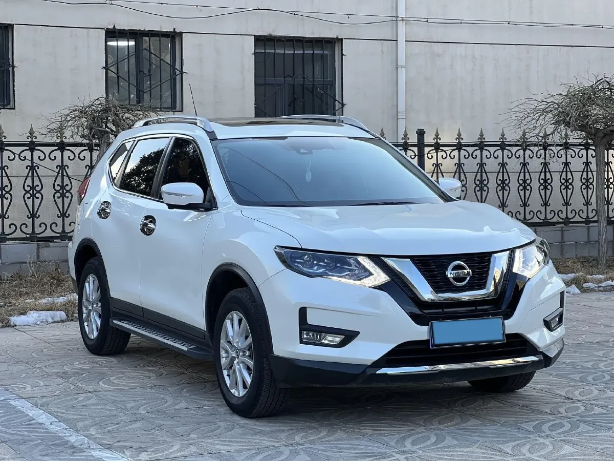 2023 Nissan X-Trail 2.0L 151HP L4 CVT,autocango,china used car exporter,china ev exporter,chinese used car exporter,chinese used ev exporter