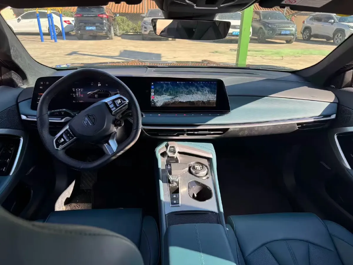 2025 MG 7 2.0T 261HP L4 9AT,autocango,china used car exporter,china ev exporter,chinese used car exporter,chinese used ev exporter