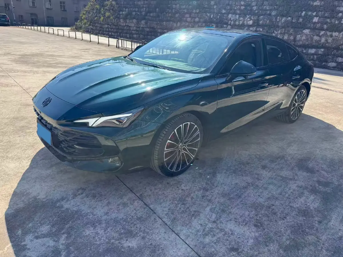 2025 MG 7 2.0T 261HP L4 9AT