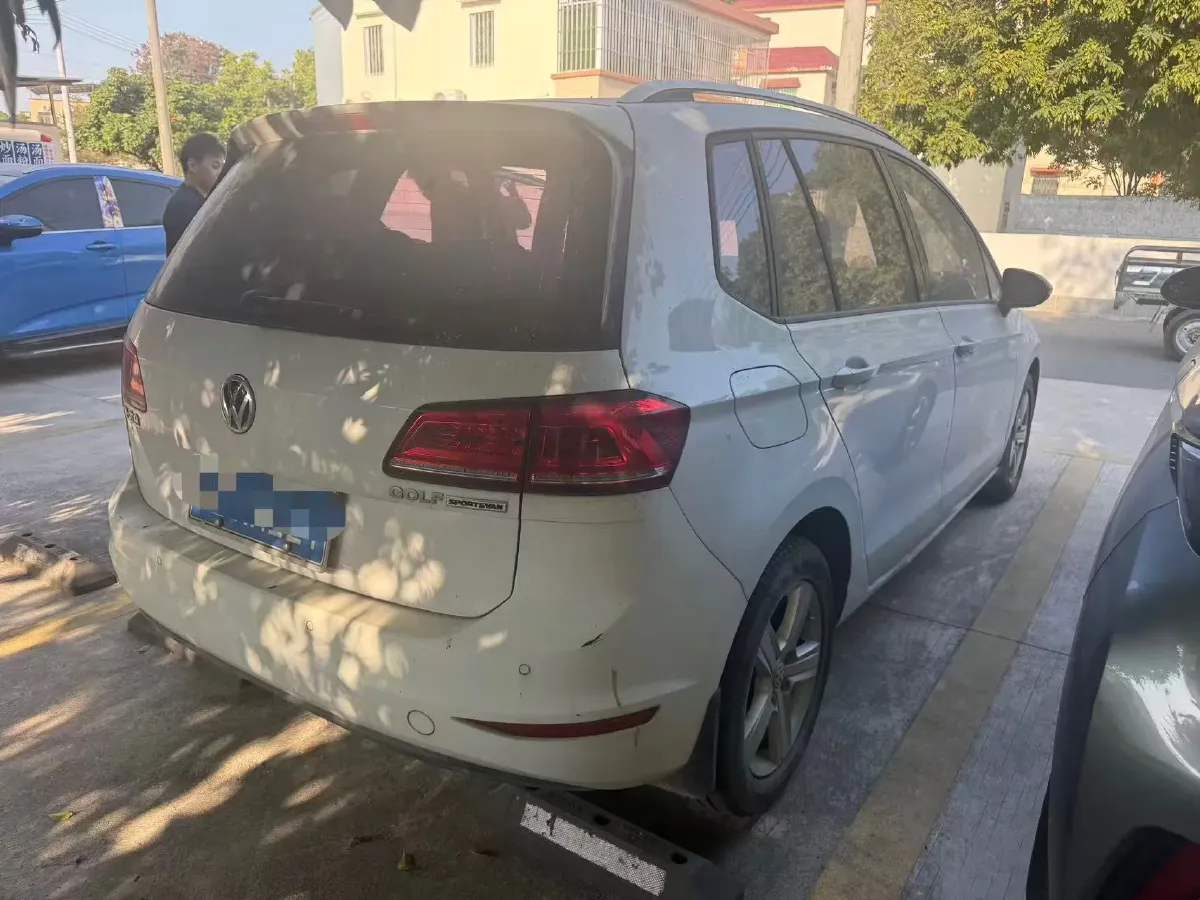 2018 Volkswagen Golf Sportsvan 1.6L 110HP L4 6AT,autocango,china used car exporter,china ev exporter,chinese used car exporter,chinese used ev exporter