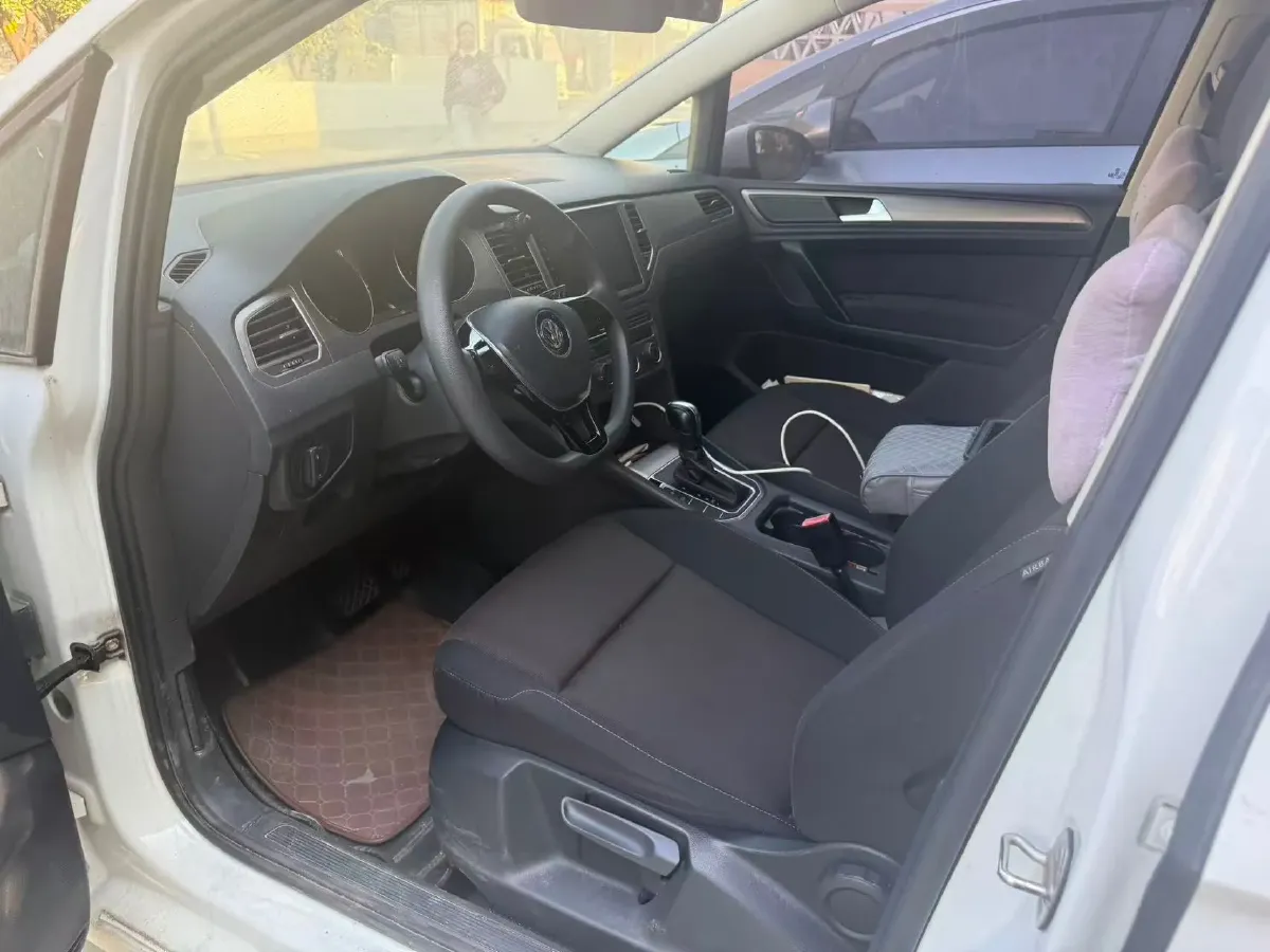 2018 Volkswagen Golf Sportsvan 1.6L 110HP L4 6AT,autocango,china used car exporter,china ev exporter,chinese used car exporter,chinese used ev exporter
