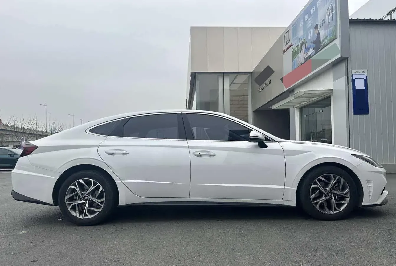 2020 Hyundai Sonata 1.5T 170HP L4 7DCT,autocango,china used car exporter,china ev exporter,chinese used car exporter,chinese used ev exporter