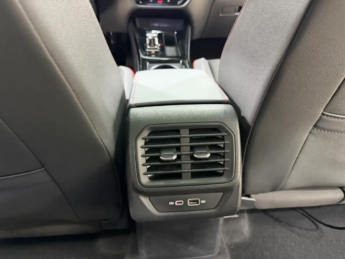 2022 Volkswagen Lavida 1.4T 150HP L4 7DCT,autocango,china used car exporter,china ev exporter,chinese used car exporter,chinese used ev exporter