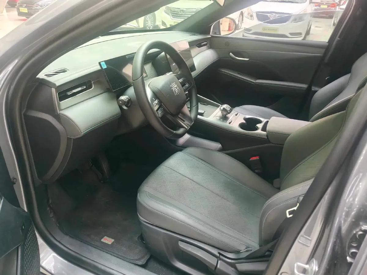 2025 BYD Qin Plus 1.5L 101HP L4 E-CVT PHEV 7.68KWH,autocango,china used car exporter,china ev exporter,chinese used car exporter,chinese used ev exporter