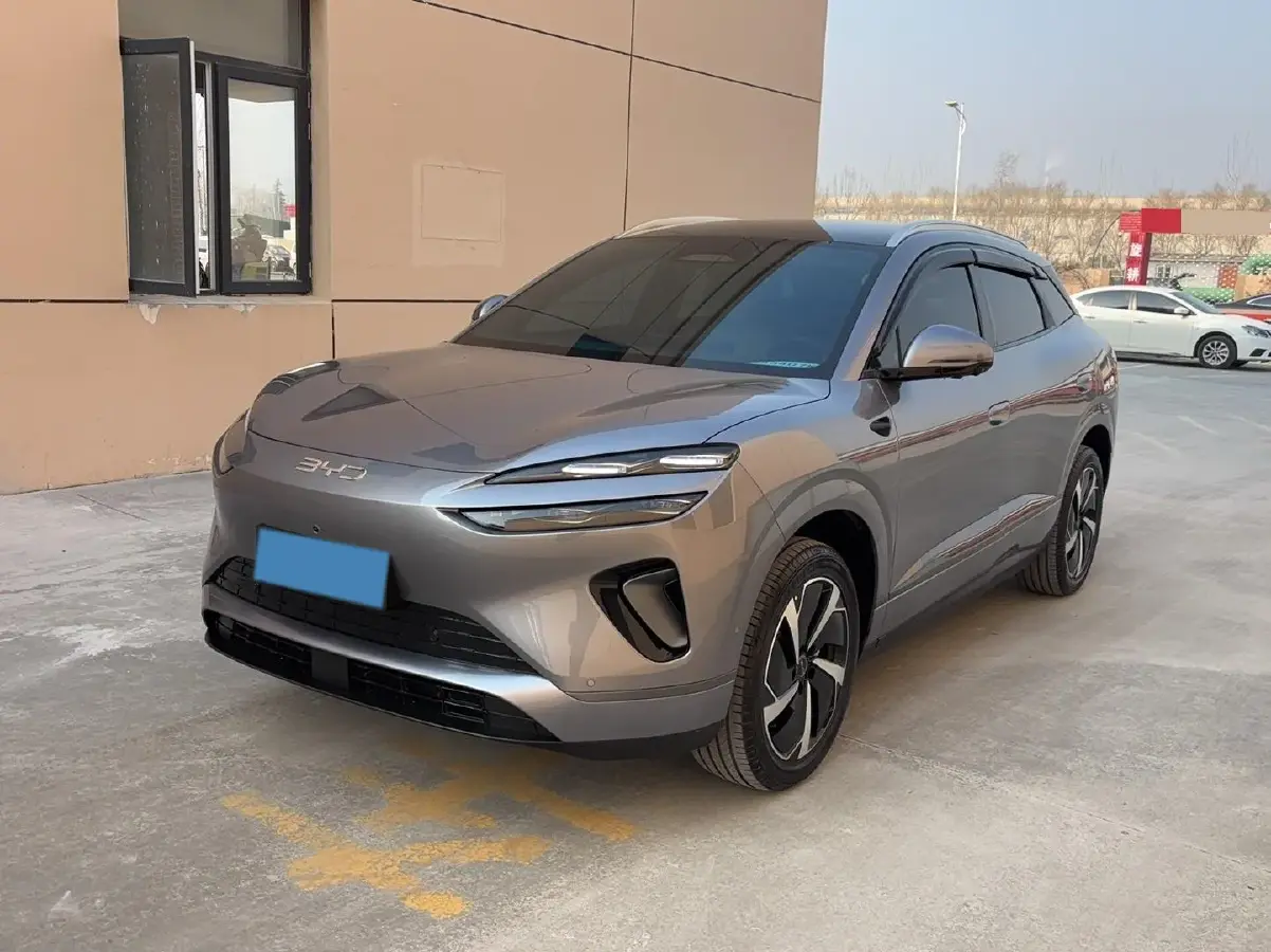 2025 LanDian E5 PLUS 1.5L 95HP L4 E-CVT PHEV