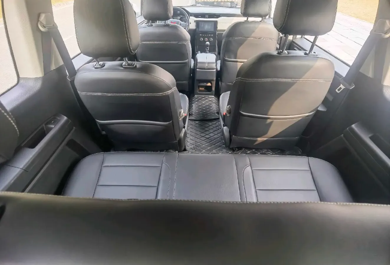 2021 WuLing HongGuang Plus 1.5L 99HP L4 6MT,autocango,china used car exporter,china ev exporter,chinese used car exporter,chinese used ev exporter