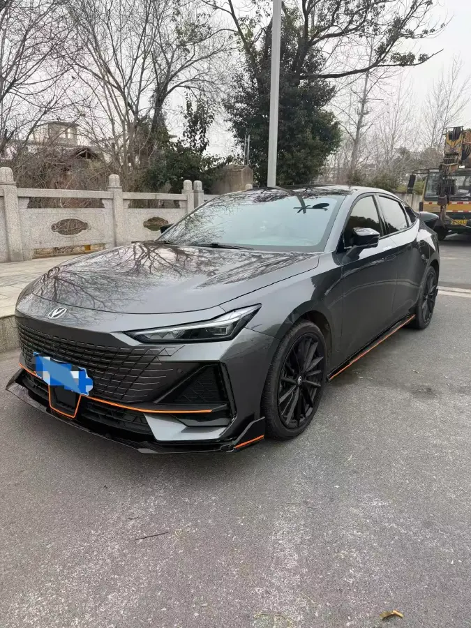 2023 ChangAn UNI-V 1.5T 188HP L4 7DCT