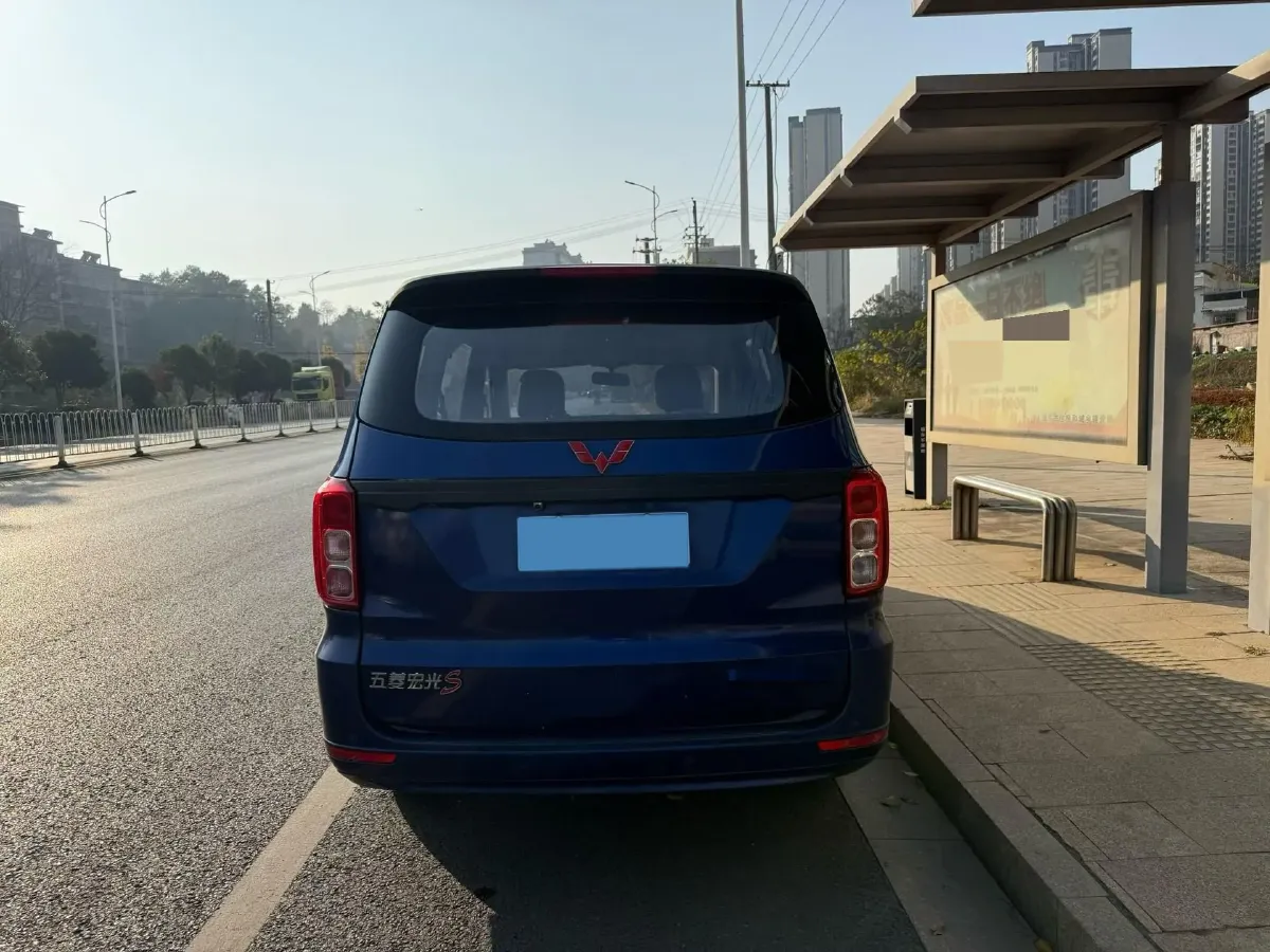 2019 WuLing HongGuang 1.5L 105HP L4 5MT,autocango,china used car exporter,china ev exporter,chinese used car exporter,chinese used ev exporter