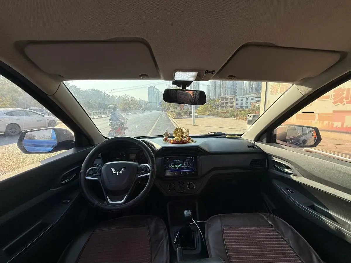 2019 WuLing HongGuang 1.5L 105HP L4 5MT,autocango,china used car exporter,china ev exporter,chinese used car exporter,chinese used ev exporter