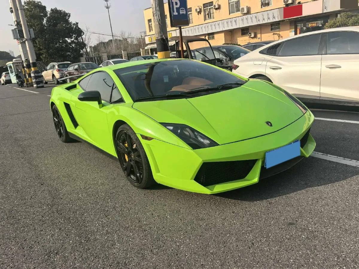 2008 BMW 1 Series 2.0L 156HP L4 6MT,autocango,china used car exporter,china ev exporter,chinese used car exporter,chinese used ev exporter