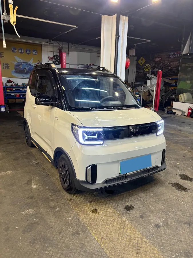 2022 WuLing HongGuang MINI EV BEV 26.5KWH,autocango,china used car exporter,china ev exporter,chinese used car exporter,chinese used ev exporter