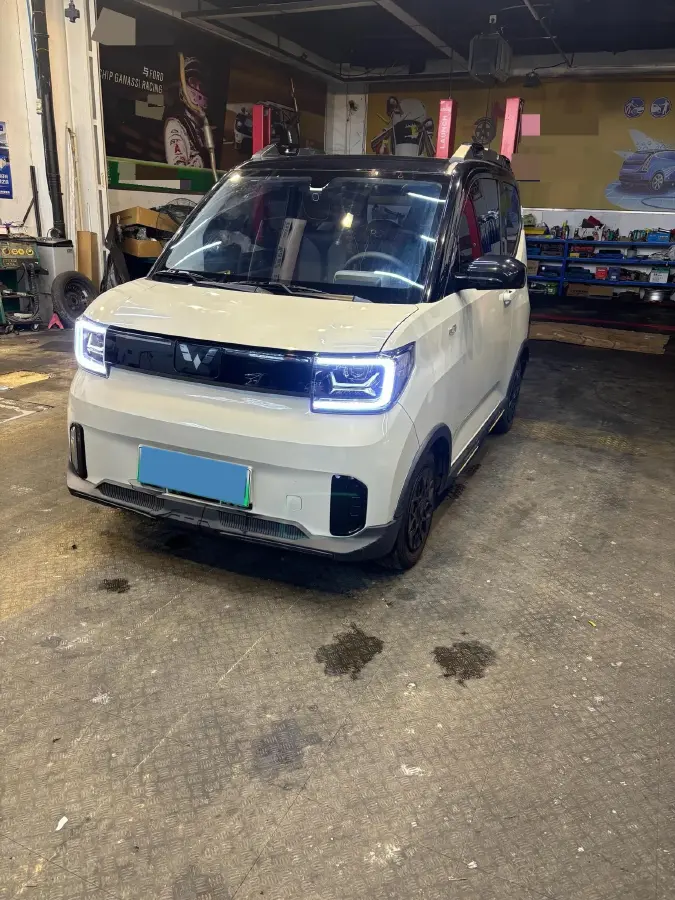 2022 WuLing HongGuang MINI EV BEV 26.5KWH