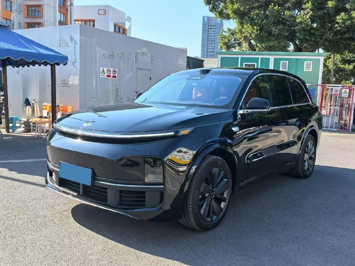 2025 Li L8 Range Extended 154HP REEV