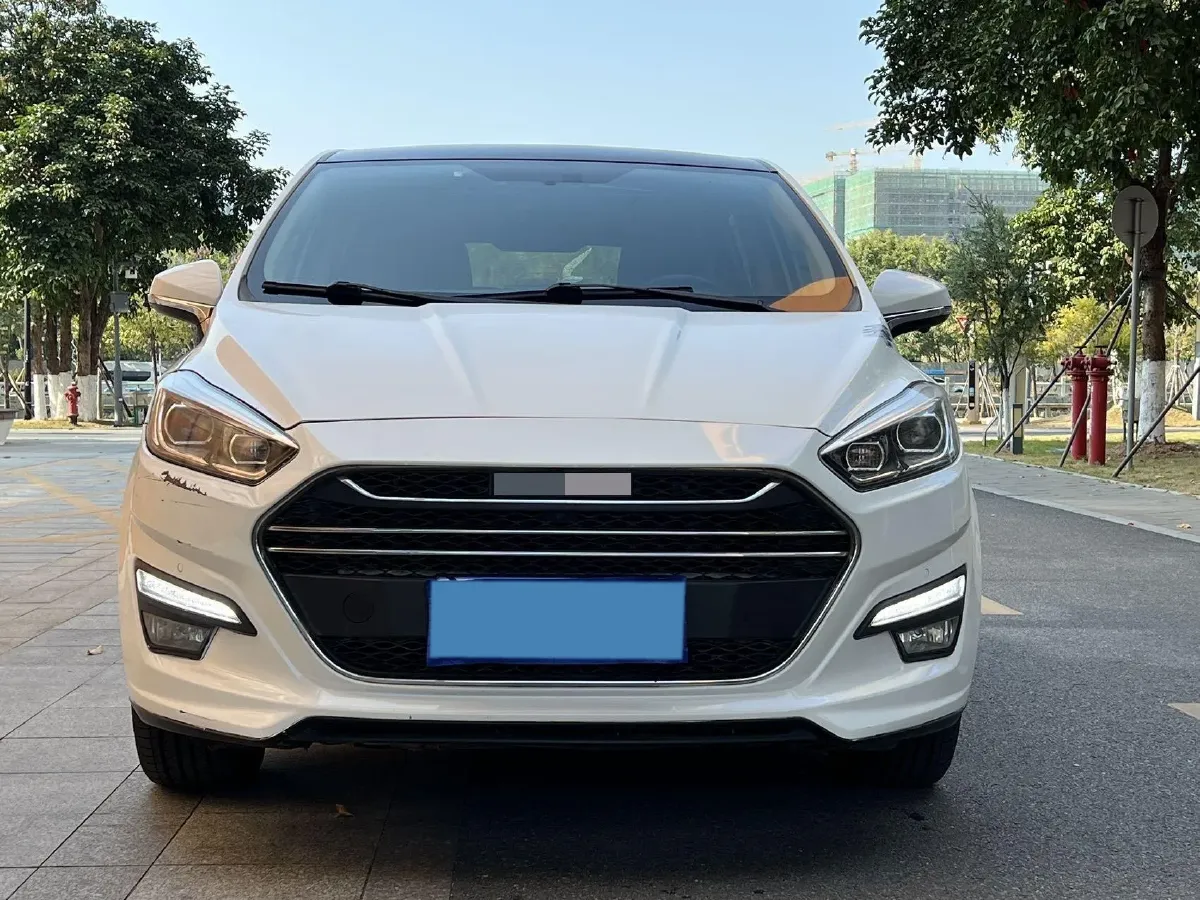 2017 LiFan XuanLang 2.0L 141HP L4 CVT,autocango,china used car exporter,china ev exporter,chinese used car exporter,chinese used ev exporter