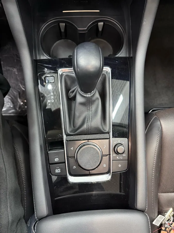 2021 Mazda 3 Axela 2.0L 158HP L4 6AT,autocango,china used car exporter,china ev exporter,chinese used car exporter,chinese used ev exporter