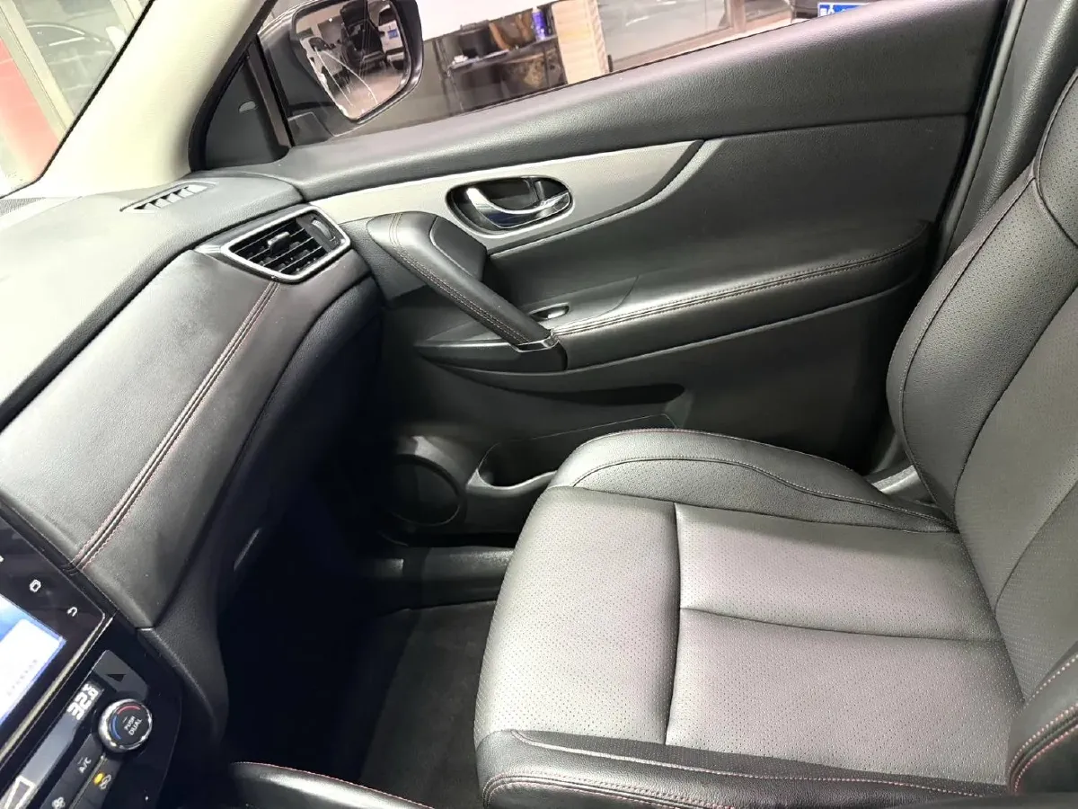 2022 Nissan Qashqai 2.0L 151HP L4 CVT,autocango,china used car exporter,china ev exporter,chinese used car exporter,chinese used ev exporter