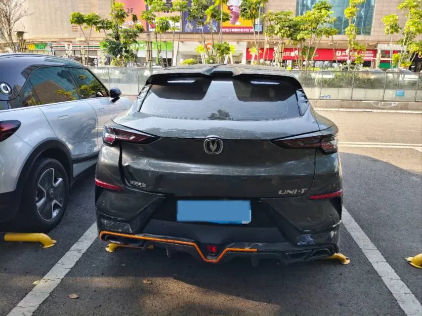 2022 ChangAn UNI-T 1.5T 188HP L4 7DCT,autocango,china used car exporter,china ev exporter,chinese used car exporter,chinese used ev exporter