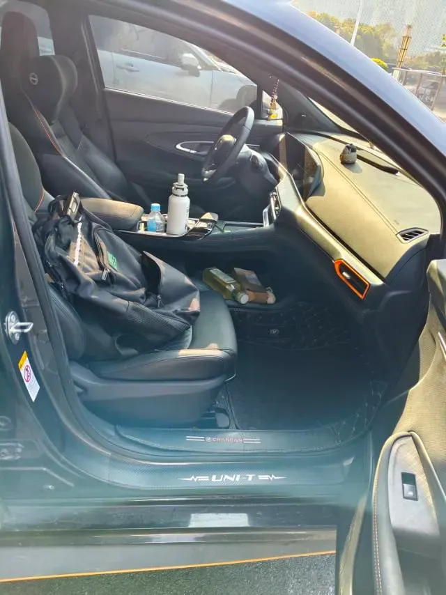 2022 ChangAn UNI-T 1.5T 188HP L4 7DCT,autocango,china used car exporter,china ev exporter,chinese used car exporter,chinese used ev exporter