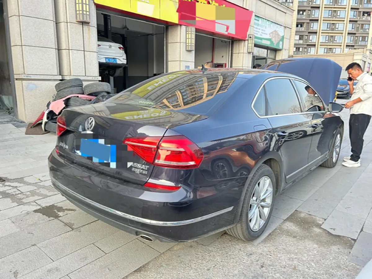 2017 Volkswagen Passat 1.8T 180HP L4 7DCT,autocango,china used car exporter,china ev exporter,chinese used car exporter,chinese used ev exporter