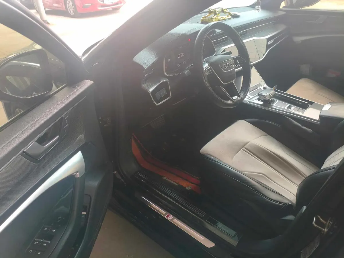 2021 Audi A6L 2.0T 190HP L4 7DCT,autocango,china used car exporter,china ev exporter,chinese used car exporter,chinese used ev exporter