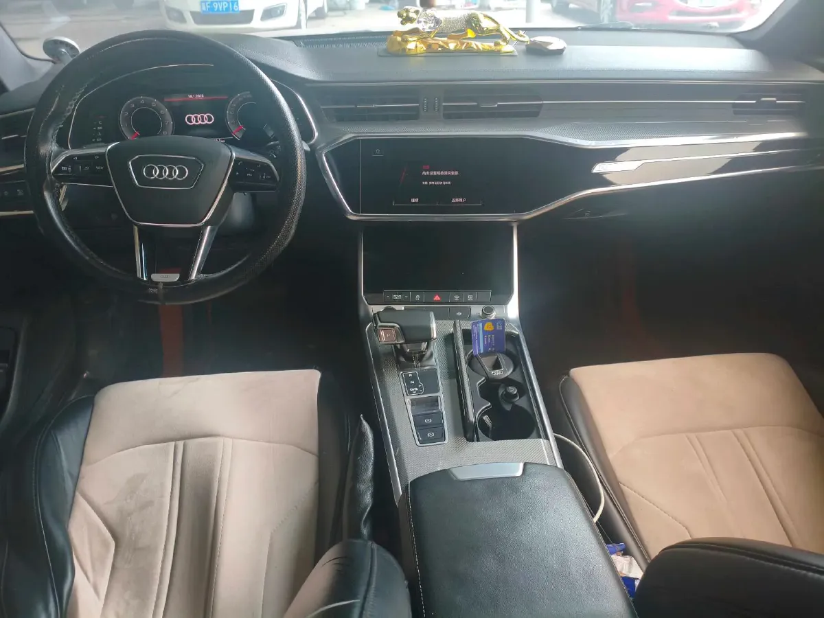2021 Audi A6L 2.0T 190HP L4 7DCT,autocango,china used car exporter,china ev exporter,chinese used car exporter,chinese used ev exporter