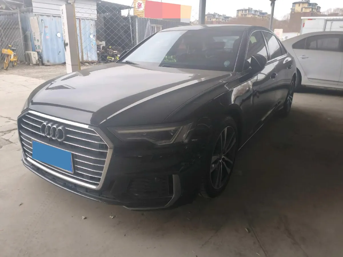 2021 Audi A6L 2.0T 190HP L4 7DCT,autocango,china used car exporter,china ev exporter,chinese used car exporter,chinese used ev exporter