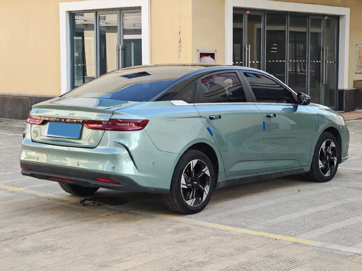 2022 Ruichi Auto ED71 BEV 60.152KWH,autocango,china used car exporter,china ev exporter,chinese used car exporter,chinese used ev exporter