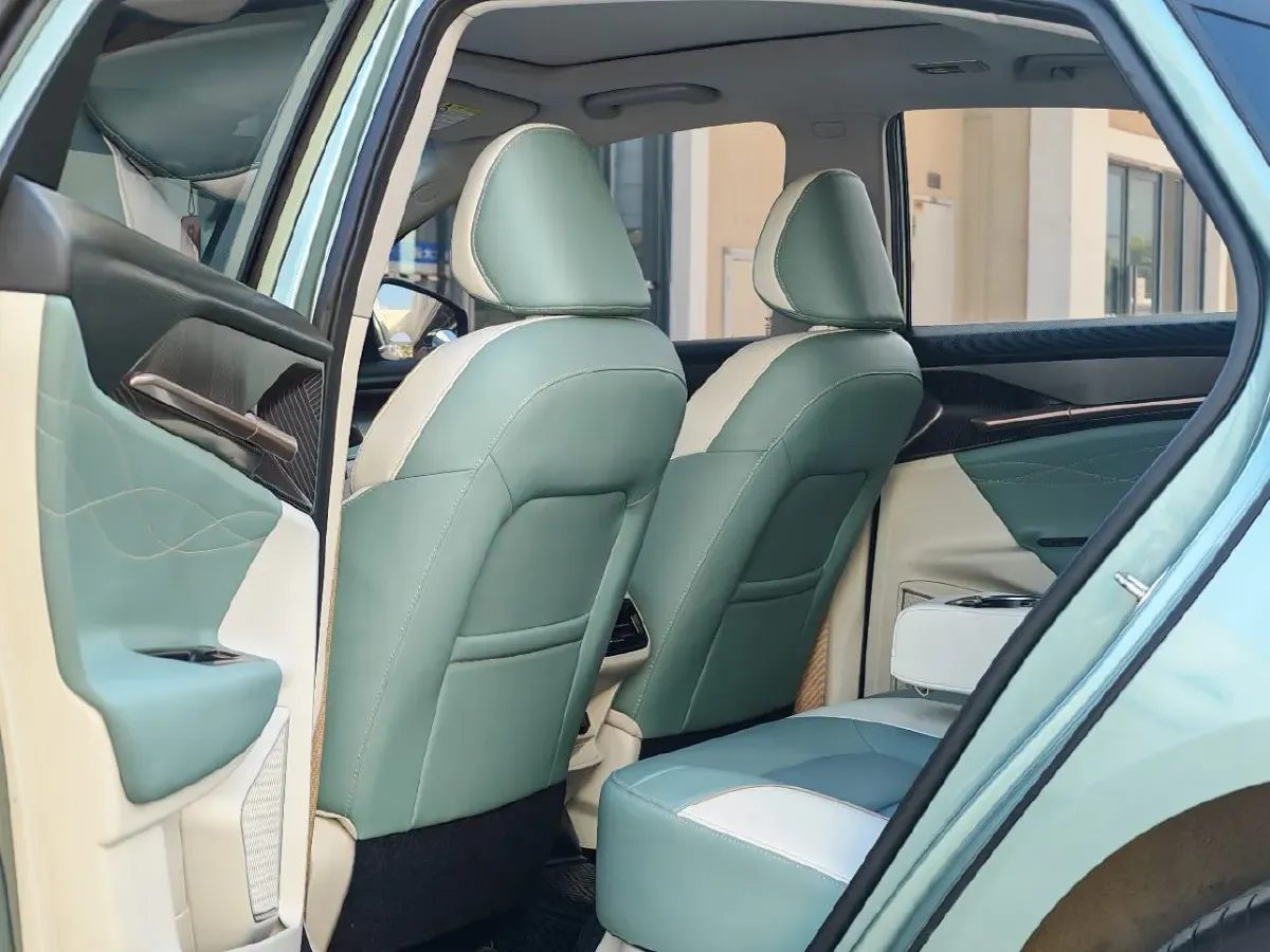 2022 Ruichi Auto ED71 BEV 60.152KWH,autocango,china used car exporter,china ev exporter,chinese used car exporter,chinese used ev exporter