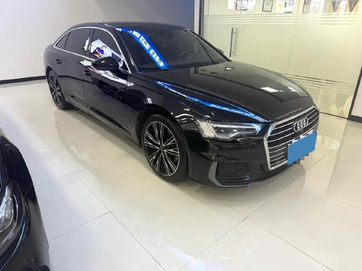 2019 Mercedes-Benz GLC Class 2.0T 245HP L4 9AT,autocango,china used car exporter,china ev exporter,chinese used car exporter,chinese used ev exporter