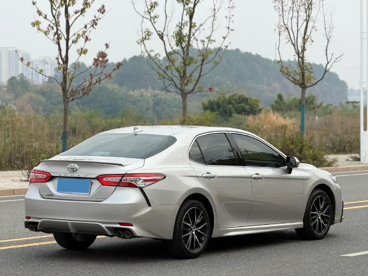 2023 Toyota Camry 2.0L 177HP L4 CVT,autocango,china used car exporter,china ev exporter,chinese used car exporter,chinese used ev exporter