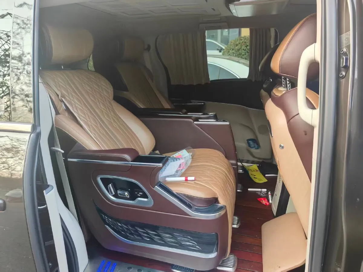 2021 Buick GL8 2.0T 237HP L4 9AT,autocango,china used car exporter,china ev exporter,chinese used car exporter,chinese used ev exporter