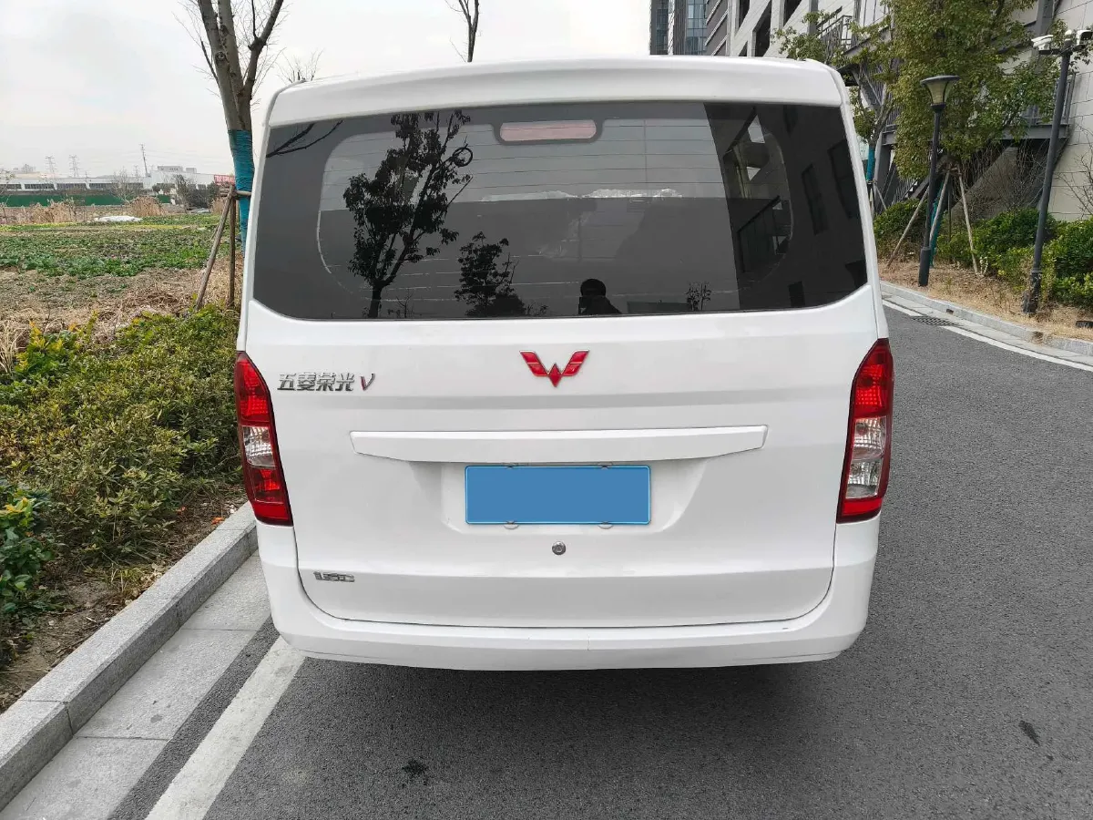 2015 WuLing HongGuang 1.5L 112HP L4 5MT,autocango,china used car exporter,china ev exporter,chinese used car exporter,chinese used ev exporter